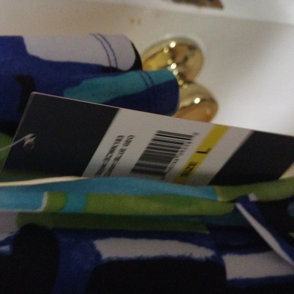 NWT Kiara Beautiful slip on dress faux wrap - Picture 3 of 4